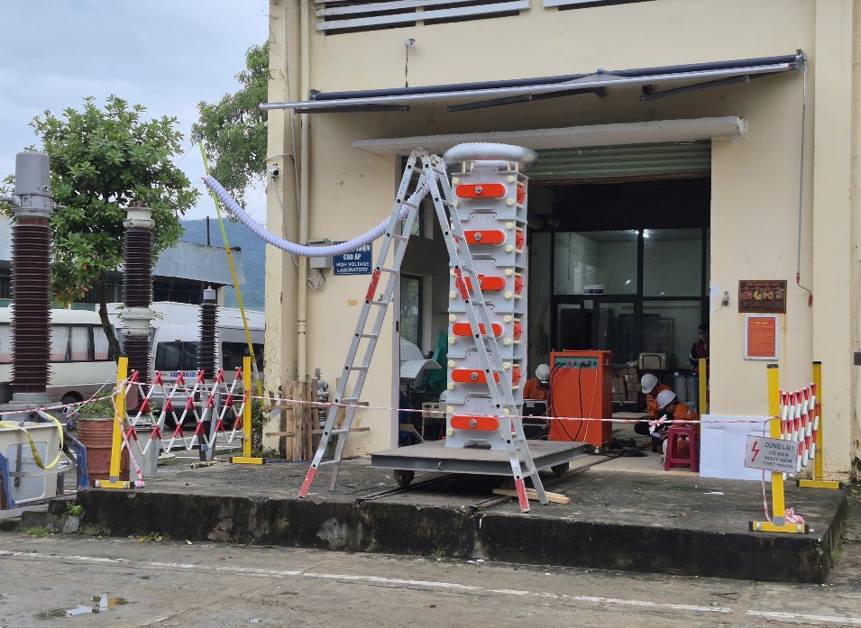 Cung cấp Hệ thống tạo điện áp cộng hưởng 240kV tại Công ty TNHH MTV Thí nghiệm điện Miền Trung